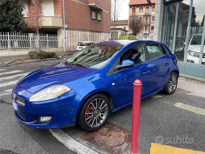 Usata Fiat Bravo Emotion 150 CV (110 kW) 2008 Blu Utilitaria