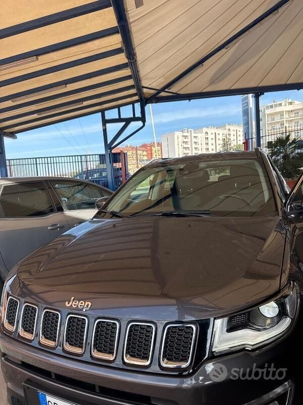 Usata Jeep Compass 131 CV (96 kW) 2021 Grigio SUV
