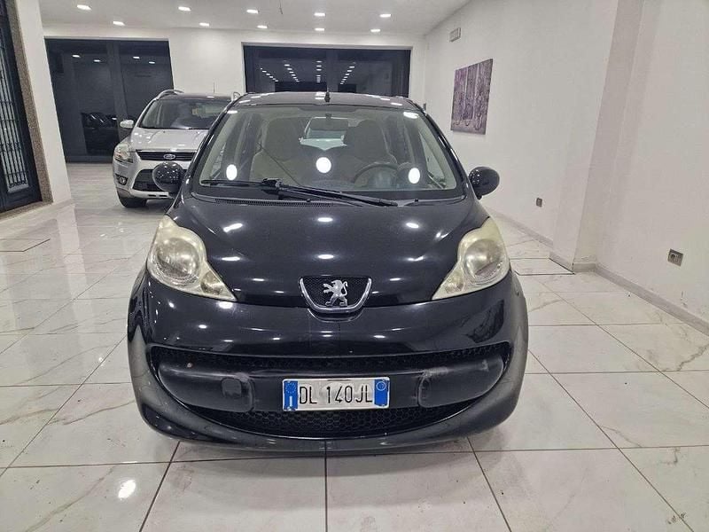 Usata Peugeot 107 68 CV (50 kW) 2007 Nero Utilitaria