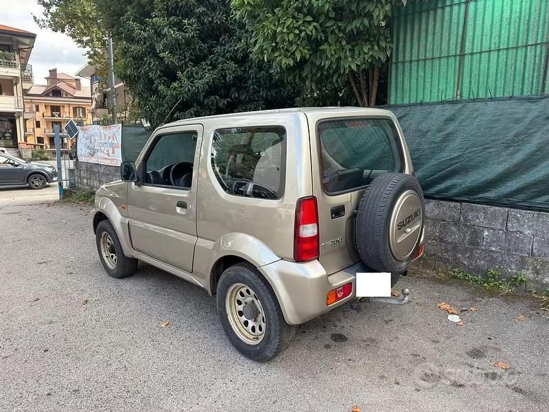 Second-hand Suzuki Jimny 65 CP (47 kW) 2005 Maro SUV