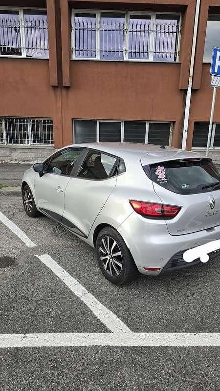 Usata Renault Clio IV Zen 75 CV (55 kW) 2017 Grigio Berlina