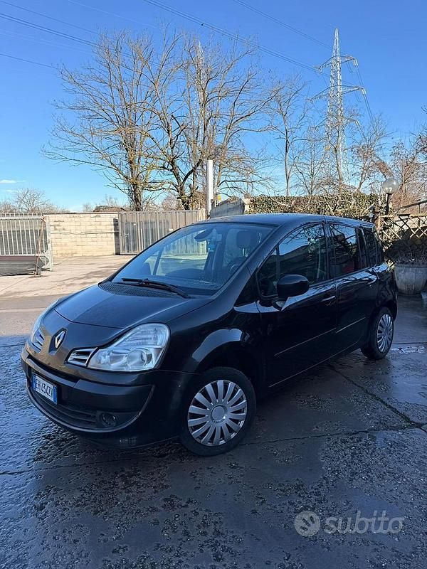 Usata 2011 Renault Modus Monovolume | 2500 € (Ottimo prezzo) - Immagine 1/4
