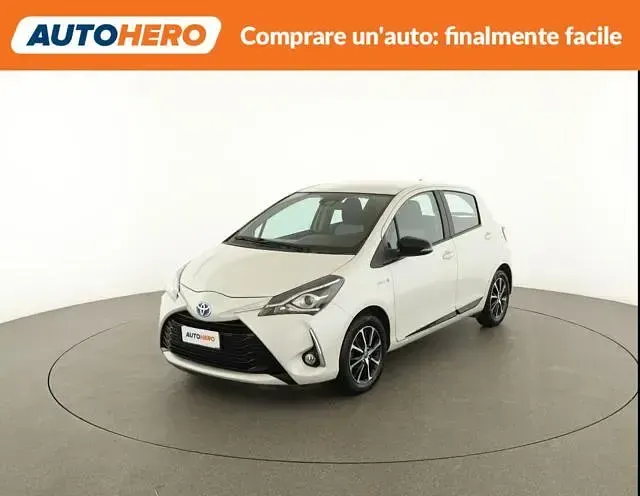 Usata Toyota Yaris Team 101 CV (74 kW) 2018 Utilitaria