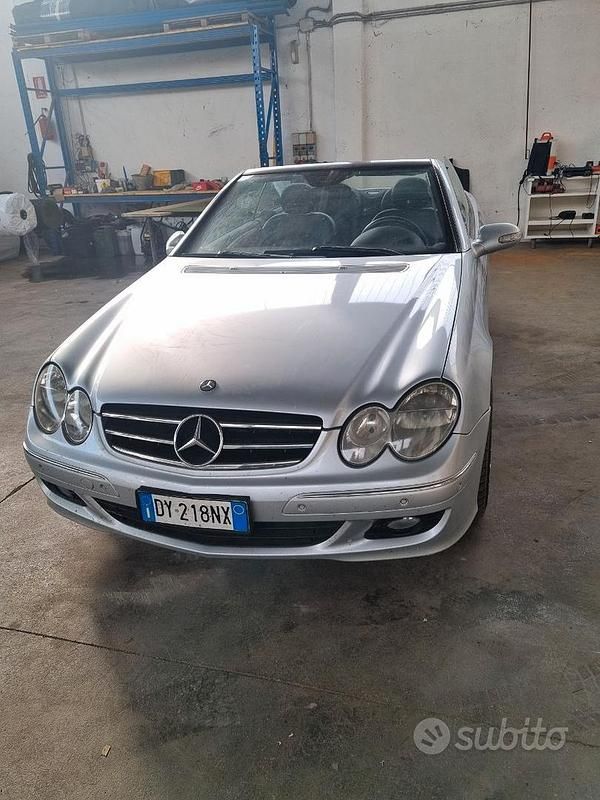 Usata Mercedes CLK200 2009 Grigio Cabrio