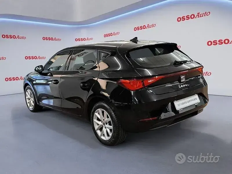 Usata Seat Leon Style 90 CV (66 kW) 2023 Nero Berlina