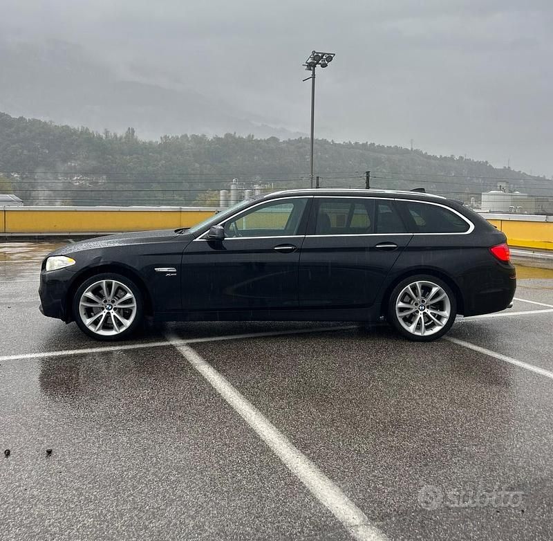 Usata BMW 525 M Sport 218 CV (160 kW) 2012 Nero Station wagon