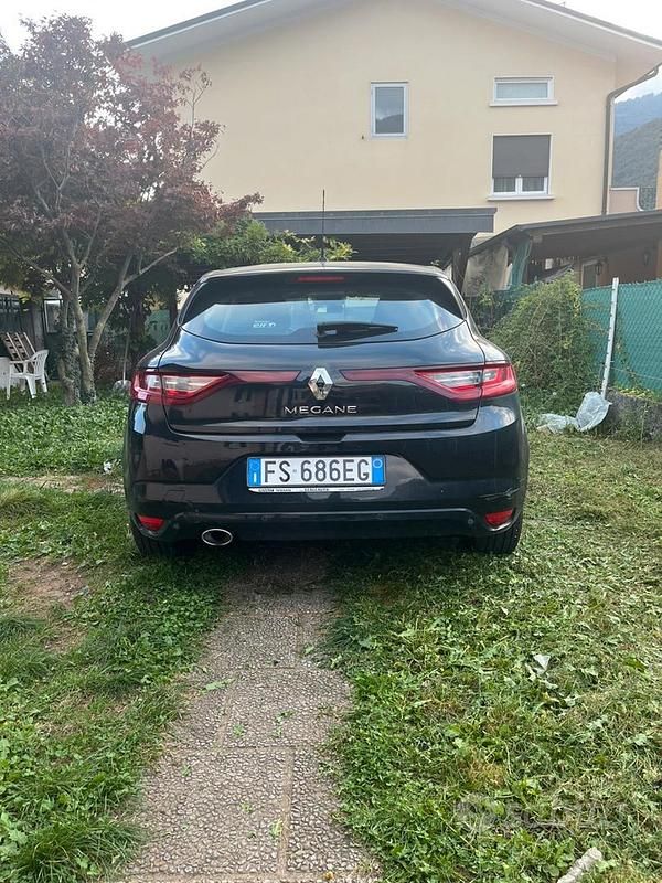 Usata Renault Mégane IV 116 CV (85 kW) 2018 Nero Berlina