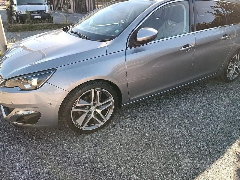 Usata 2014 Peugeot 308 SW Station wagon | 5300 € (Ottimo prezzo) - Immagine 1/4