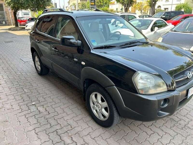 Usata Hyundai Tucson Dynamiq 113 CV (83 kW) 2004 Nero SUV
