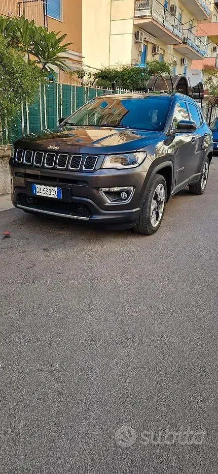 Usata Jeep Compass 120 CV (88 kW) 2020 Grigio SUV