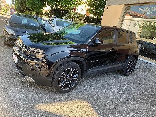 Usata Jeep Avenger Summit 101 CV (74 kW) 2023 Nero SUV
