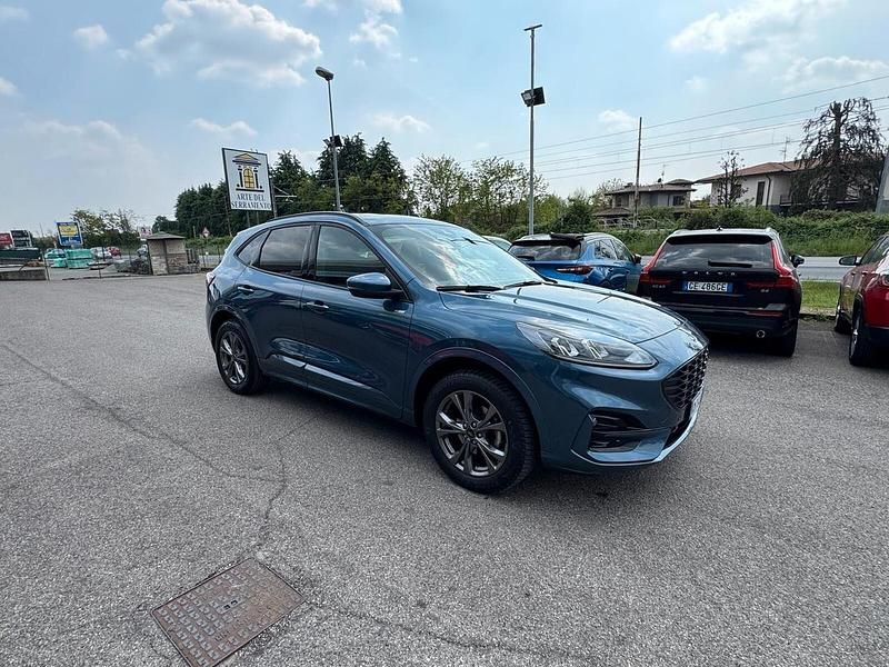 Usata Ford Kuga ST-Line X 152 CV (111 kW) 2023 Blu SUV