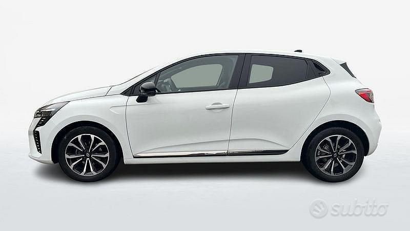 Usado Renault Clio V Techno 90 CV (66 kW) 2024 Blanco Berlina