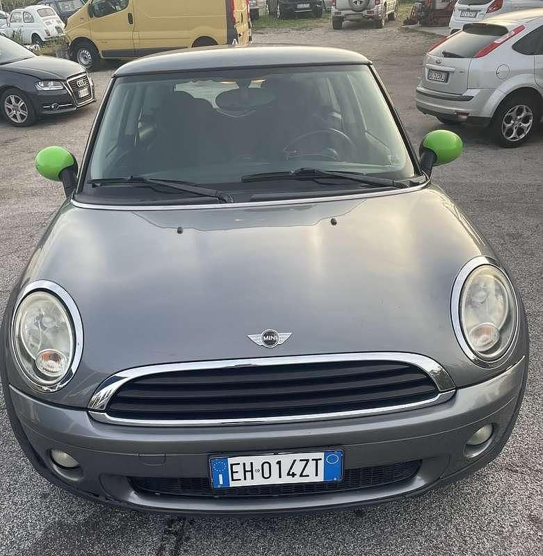 Usata Mini Cooper 75 CV (55 kW) 2009 Utilitaria