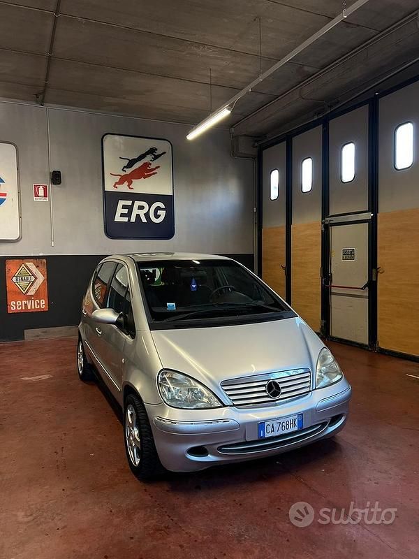 Usata 2003 Mercedes A170 Tre volumi | 1500 € (Buon prezzo) - Immagine 1/4