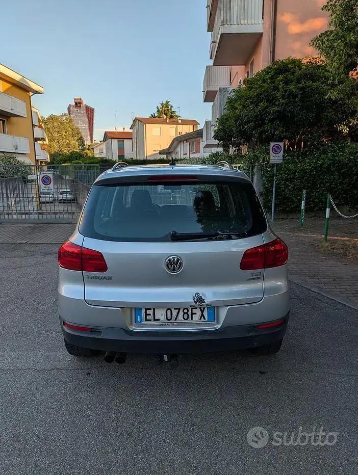 Usata VW Tiguan 122 CV (89 kW) 2012 Grigio SUV