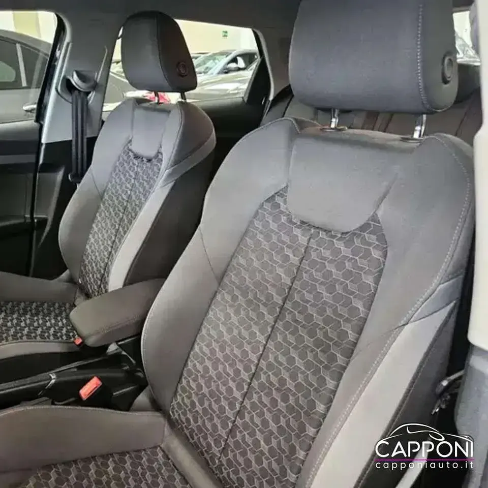 Usata Audi A1 150 CV (110 kW) 2020 Grigio SUV