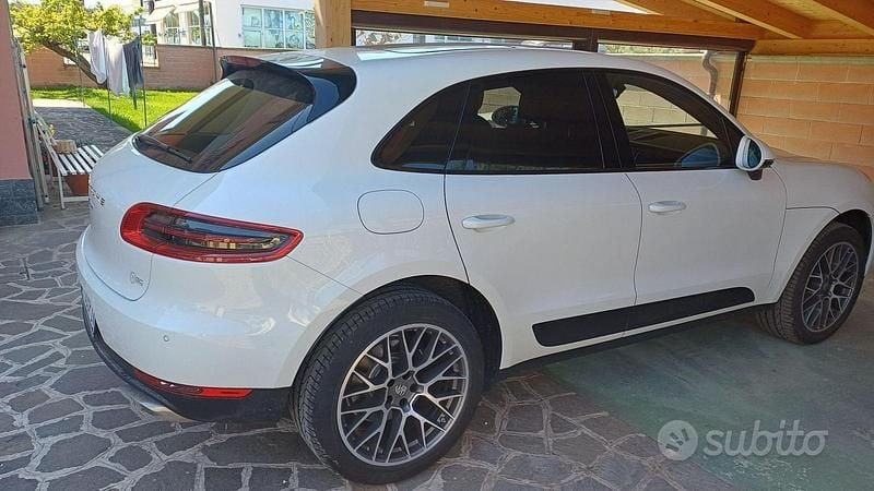 Usata Porsche Macan 252 CV (185 kW) 2018 Bianco SUV
