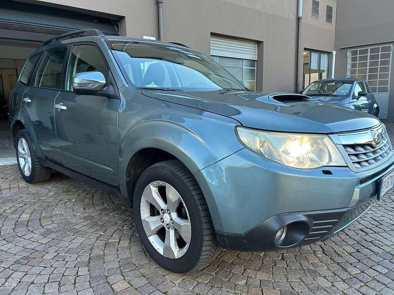 Usata Subaru Forester Exclusive+ 147 CV (108 kW) 2013 Grigio SUV