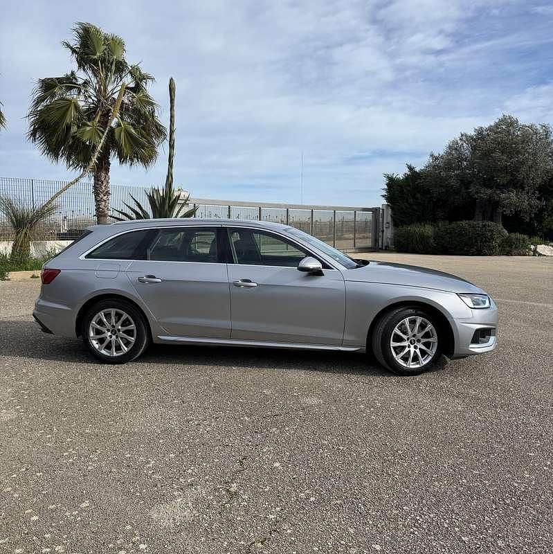 Usata Audi A4 Advanced Plus 136 CV (100 kW) 2021 Argento Station wagon