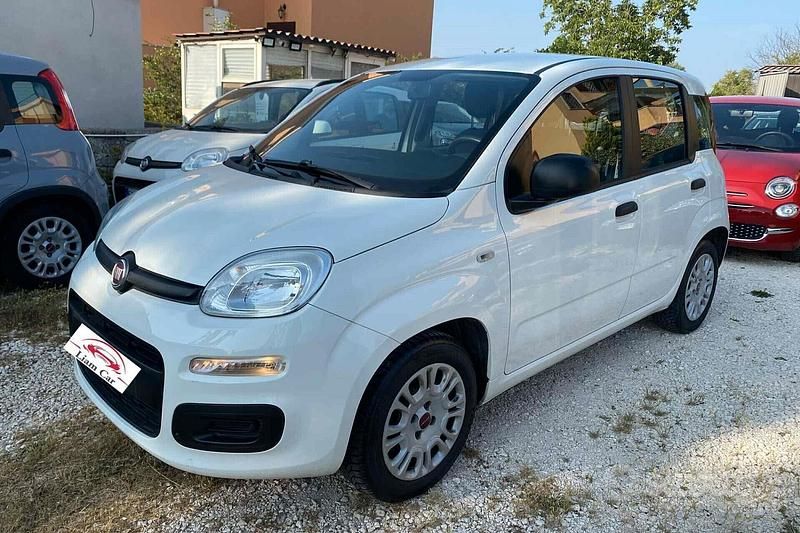 Bianco Usata 2018 Fiat Panda Lounge Tre volumi | 9199 € (Buon prezzo) - Immagine 1/4