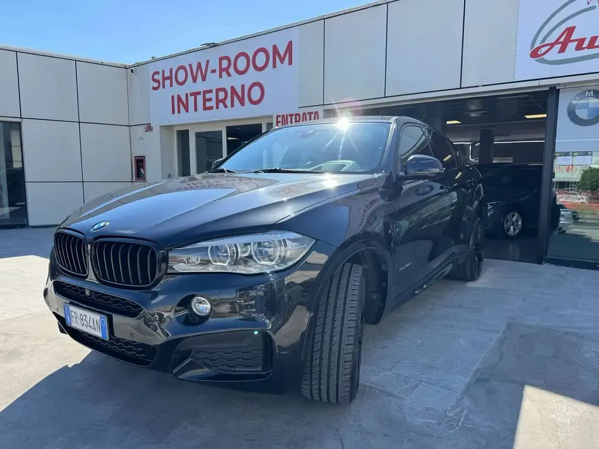 Usata BMW X6 M Sport 249 CV (183 kW) 2018 Saphirschwarz metallic SUV