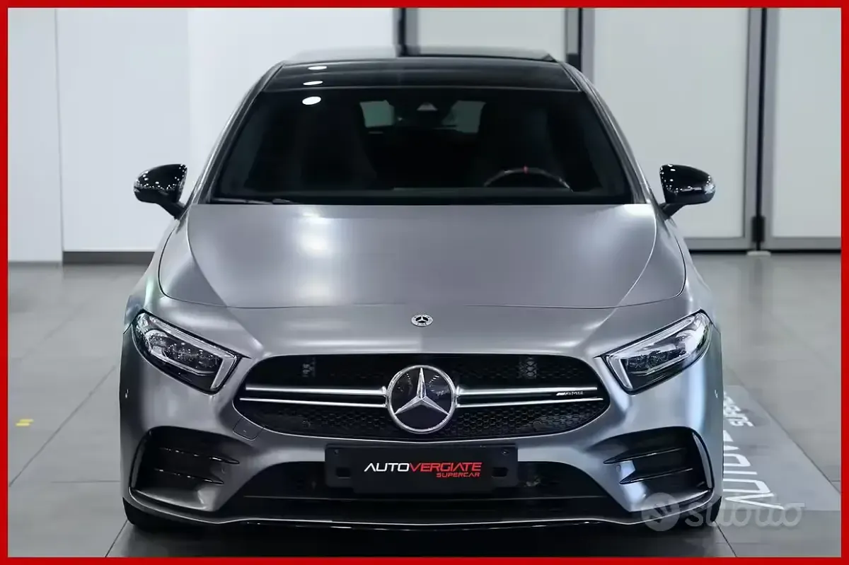 Begagnad Mercedes A35 AMG AMG 306 HK (225 kW) 2022 Grå Sedan
