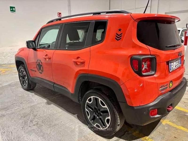 Usata Jeep Renegade Trailhawk 170 CV (125 kW) 2015 Rosso SUV