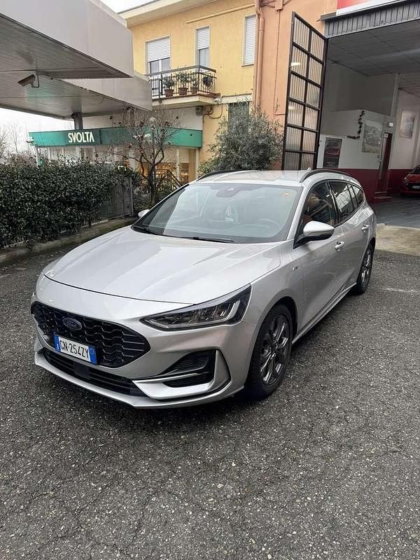 Usata Ford Focus ST-Line X 155 CV (114 kW) 2023 Argento Station wagon