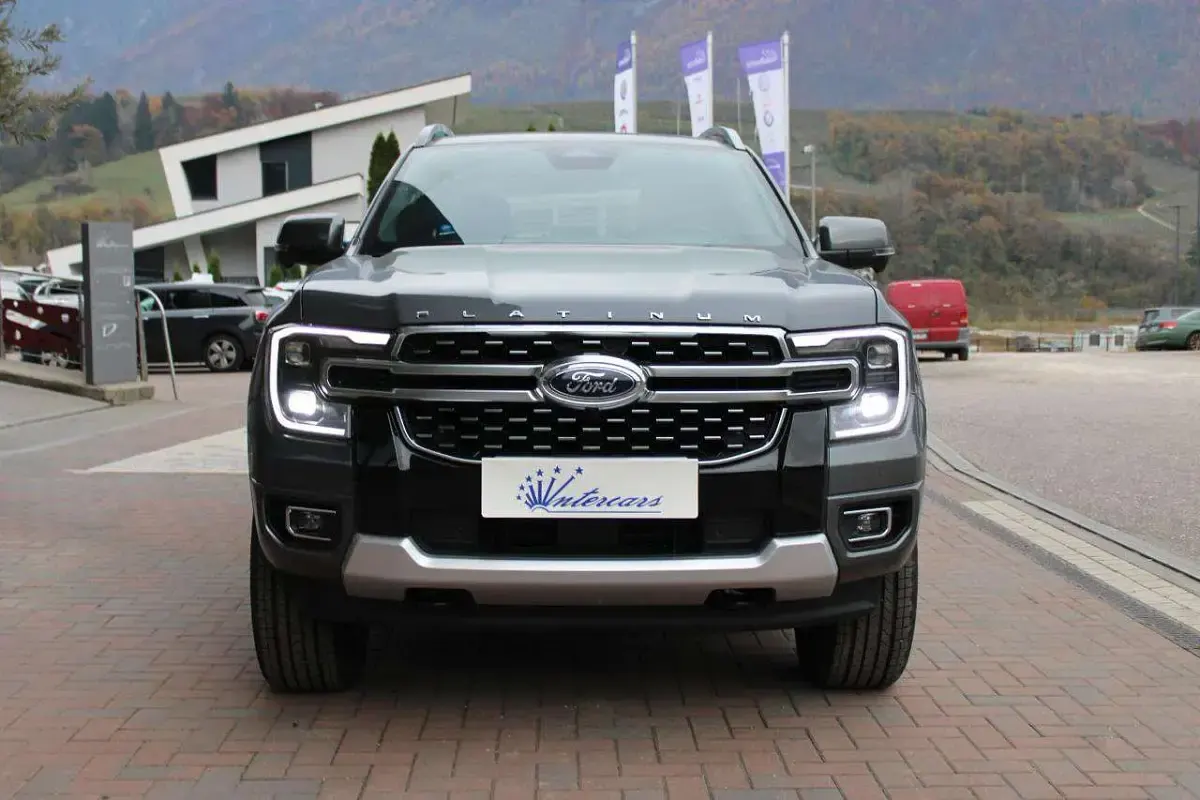 Nuova Ford Ranger Platinum 241 CV (177 kW) 2025 Grigio Pick-up