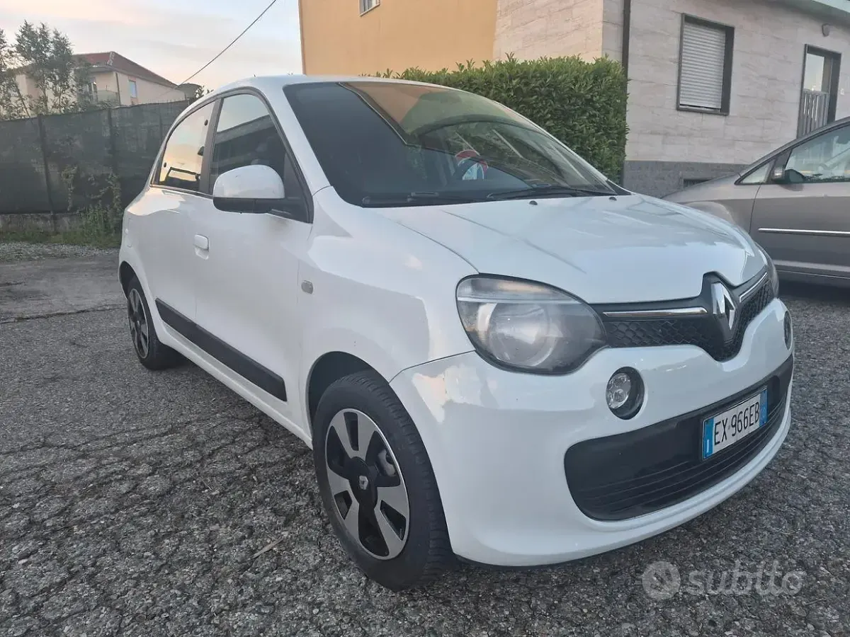 Usata Renault Twingo SE 69 CV (50 kW) 2015 Bianco Utilitaria