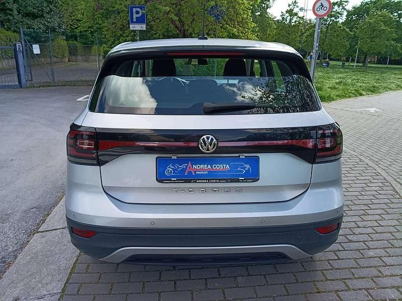 Usata VW T-Cross 95 CV (69 kW) 2019 Argento SUV