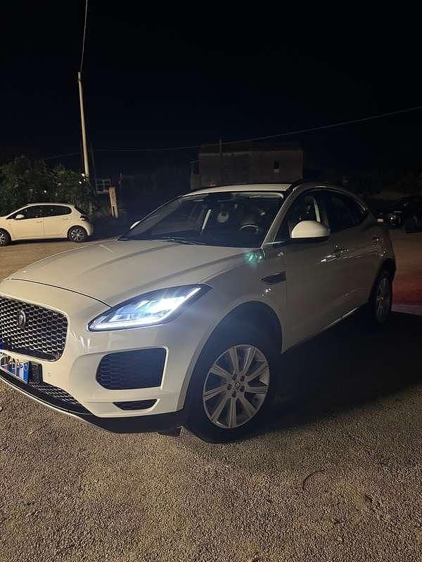 Usata Jaguar E-Pace R-Dynamic 179 CV (131 kW) 2018 Bianco SUV