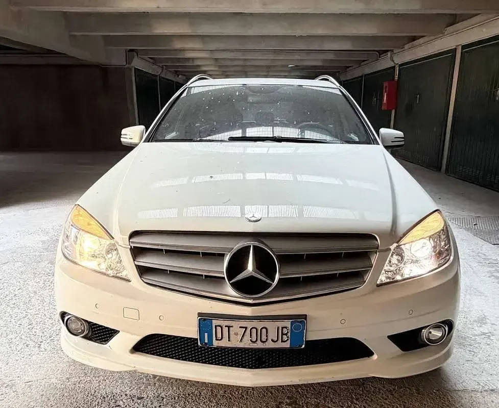Usata Mercedes C220 Avantgarde 170 CV (125 kW) 2008 Bianco Station wagon
