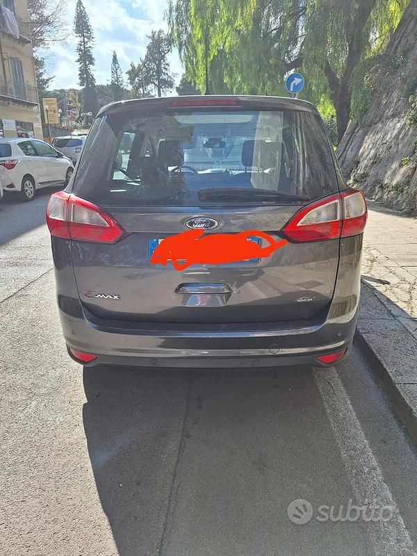 Usata 2016 Ford C-MAX Monovolume | 9000 € (Buon prezzo) - Immagine 1/4