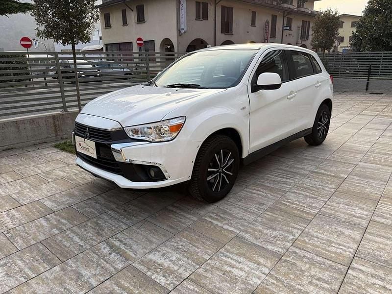 Usata Mitsubishi ASX Invite 114 CV (83 kW) 2017 Bianco SUV