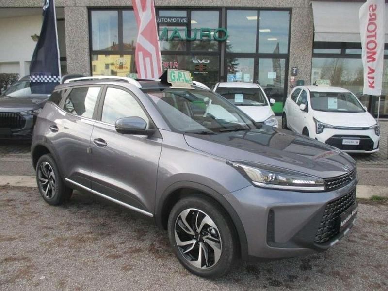 Nuova EMC SEI 113 CV (83 kW) 2026 Grigio scuro SUV