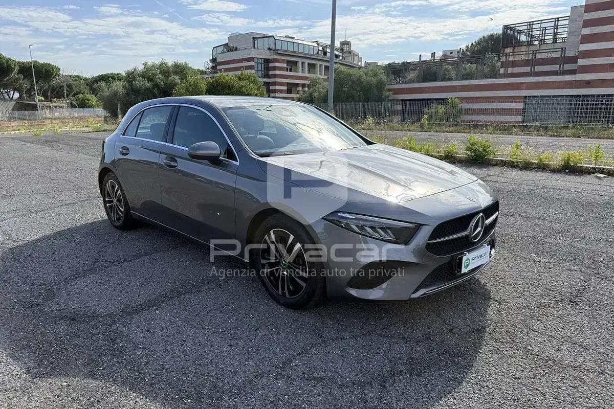 Usata Mercedes A200 Advanced Plus 163 CV (119 kW) 2023 Grigio Berlina