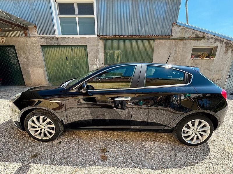 Usata Alfa Romeo Giulietta 120 CV (88 kW) 2016 Nero Utilitaria