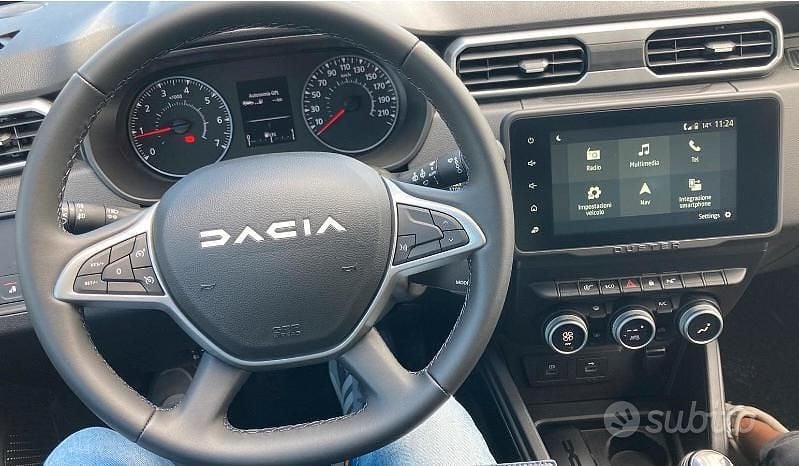Usata Dacia Duster 101 CV (74 kW) 2023 Grigio SUV