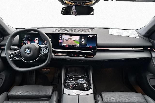 Usata BMW 520 Comfort Edition 197 CV (144 kW) 2024 Bianco alpi Station wagon