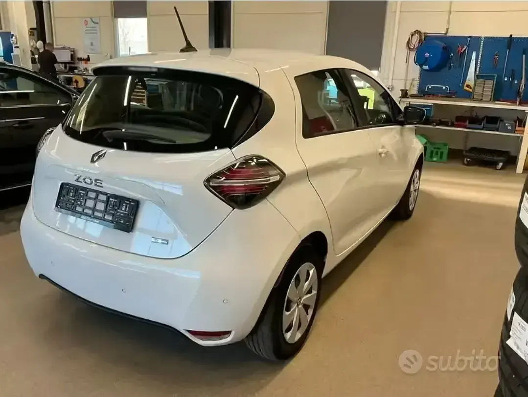 Usata Renault Zoe Life 50 kW (69 CV) 2022 Bianco Utilitaria