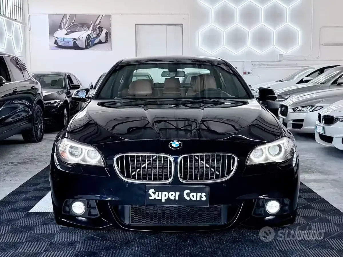 Usata BMW 530 M Sport 258 CV (189 kW) 2015 Bluazzurro Berlina