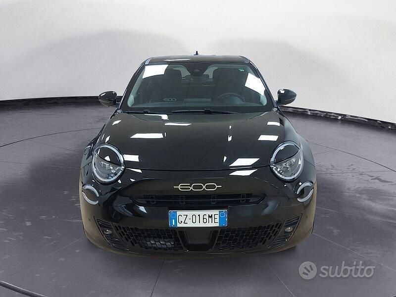 Usata Fiat 600 Pop 145 CV (106 kW) 2025 Nero SUV