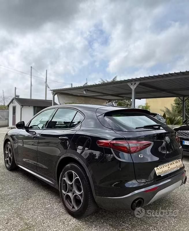 Usata Alfa Romeo Stelvio Ti 210 CV (154 kW) 2022 Nero SUV