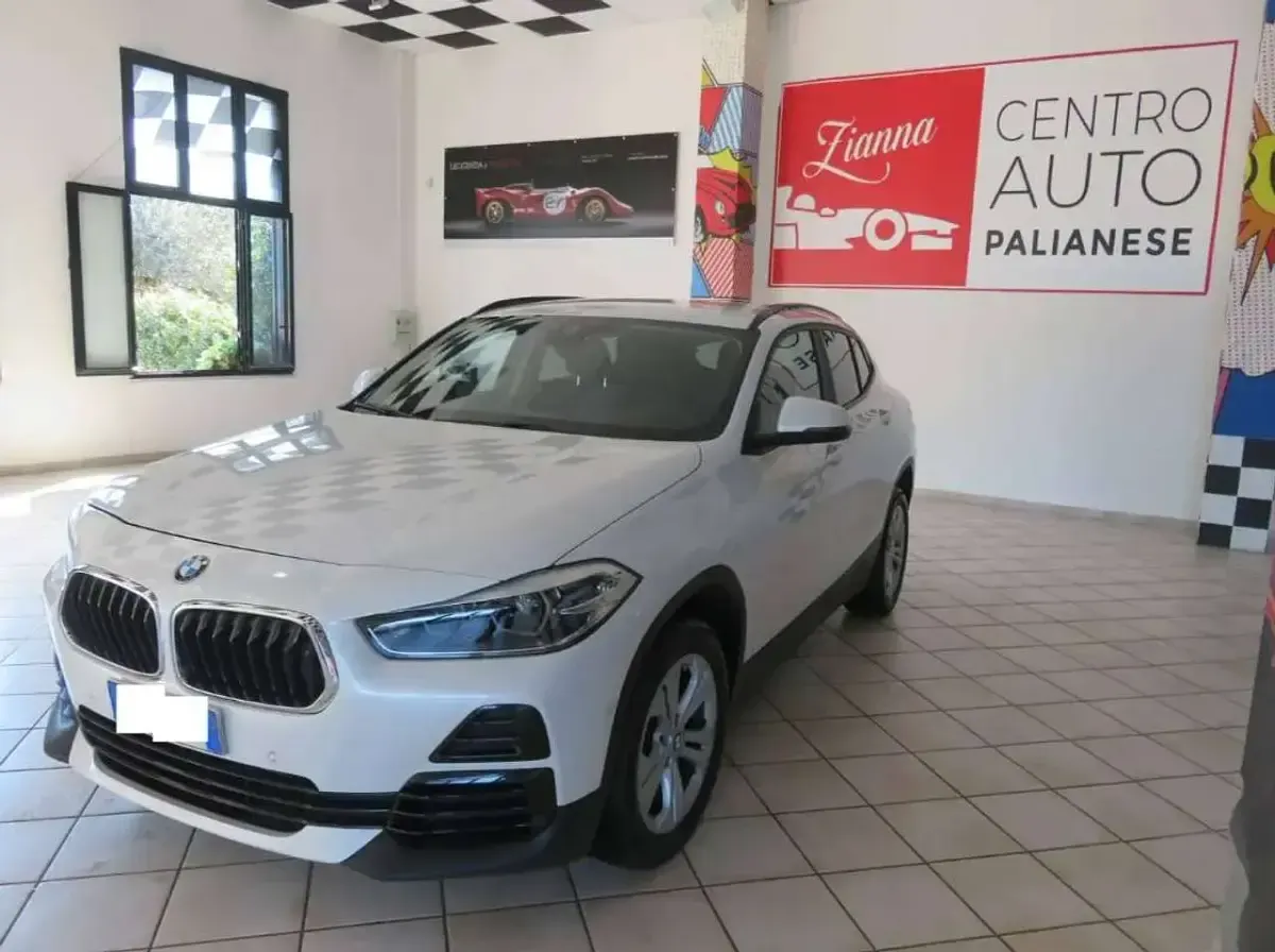 Usata BMW X2 150 CV (110 kW) 2022 Mineral white SUV