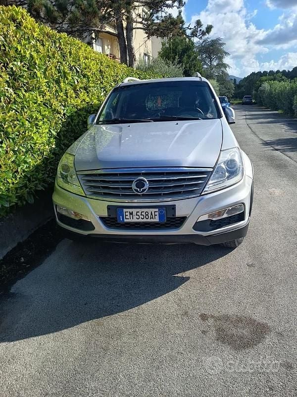 Grigio Usata 2013 Ssangyong (KGM) Rexton SUV | 6000 € (Super prezzo) - Immagine 1/4