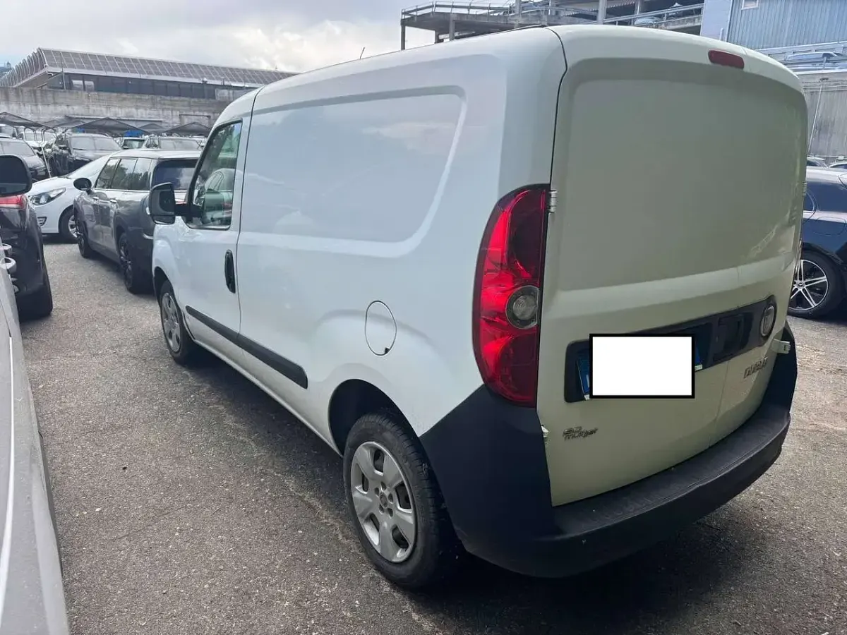 Occasion Fiat Doblò 90 ch (66 kW) 2014 Blanc Monospace