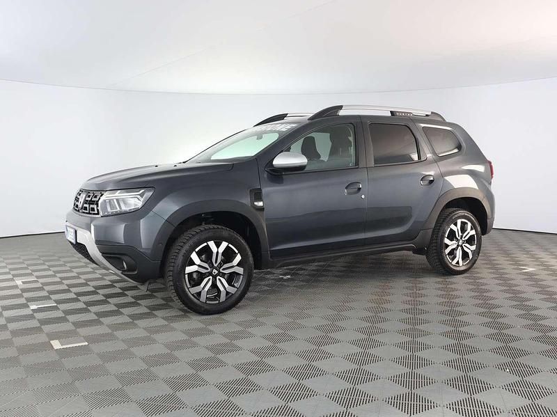 Usata Dacia Duster Prestige 101 CV (74 kW) 2022 Grigio scuro SUV