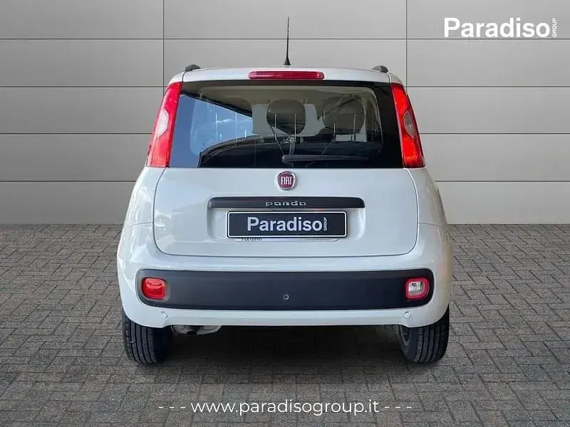 Käytetty Fiat Panda Easy 95 HP (69 kW) 2016 Valkoinen Viistoperä